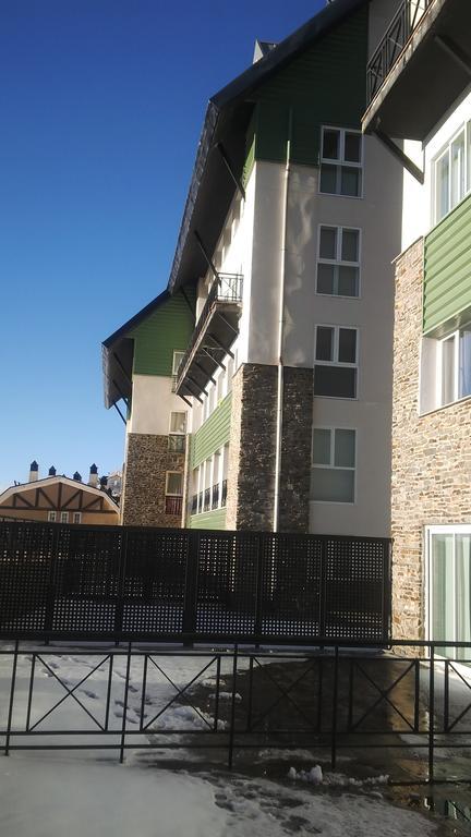 Apartamento Edificio Serraneu. Sierra Nevada. Granada Pokoj fotografie